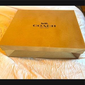 Coach shopping box
